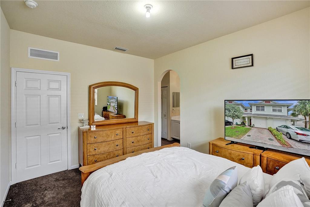 CAMBRIDGE PARK - Residential