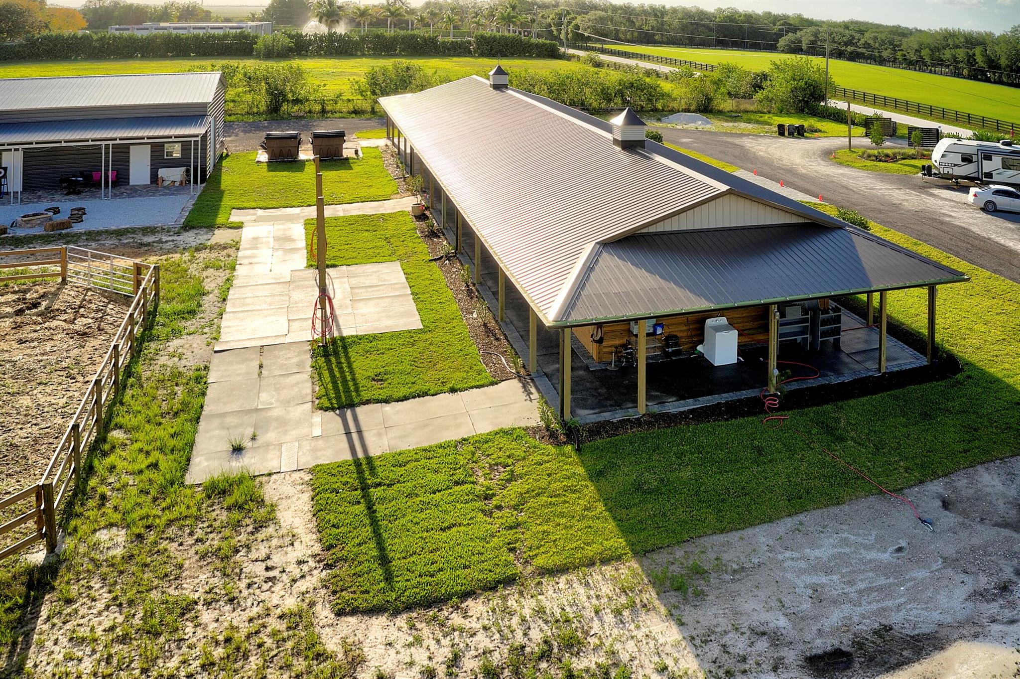RUSTIC RANCHES - Residential Lease