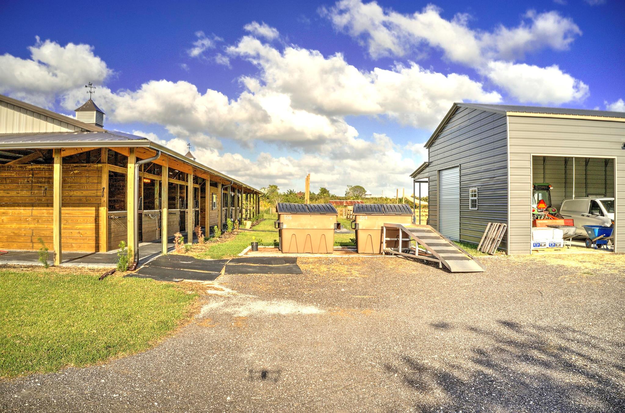 16754 Norris Road Stalls