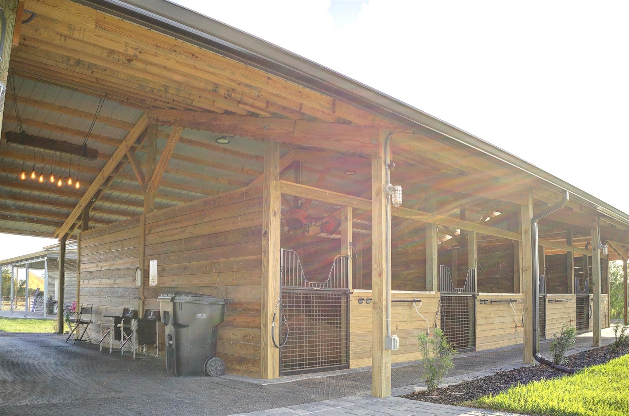 RUSTIC RANCHES - Residential Lease
