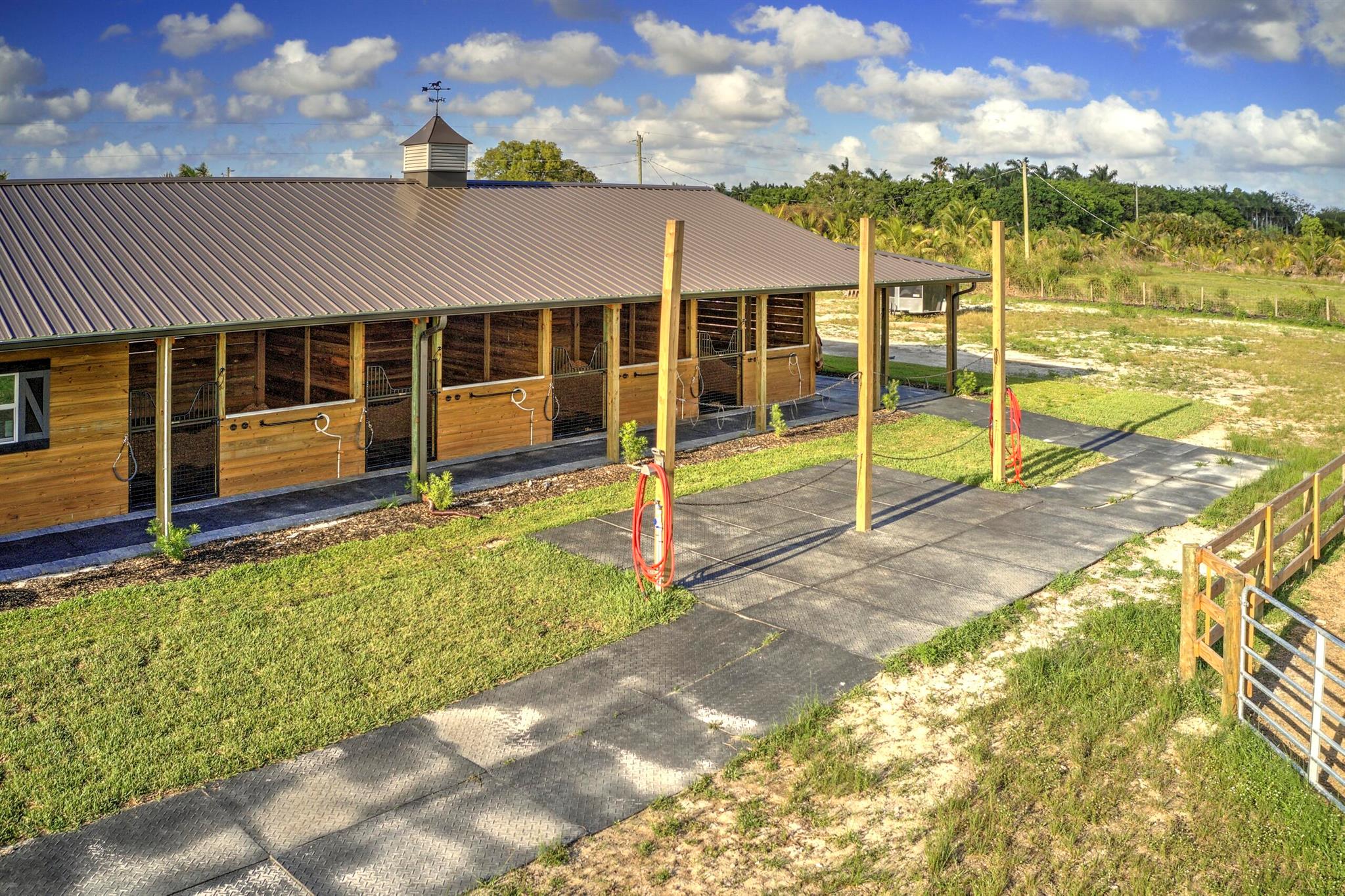 RUSTIC RANCHES - Residential Lease
