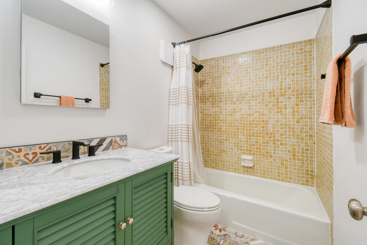 MILES GRANT CONDO - Residential