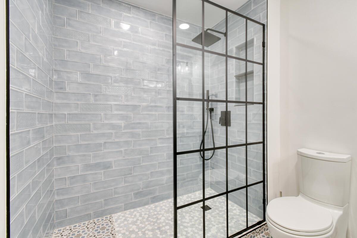 MILES GRANT CONDO - Residential