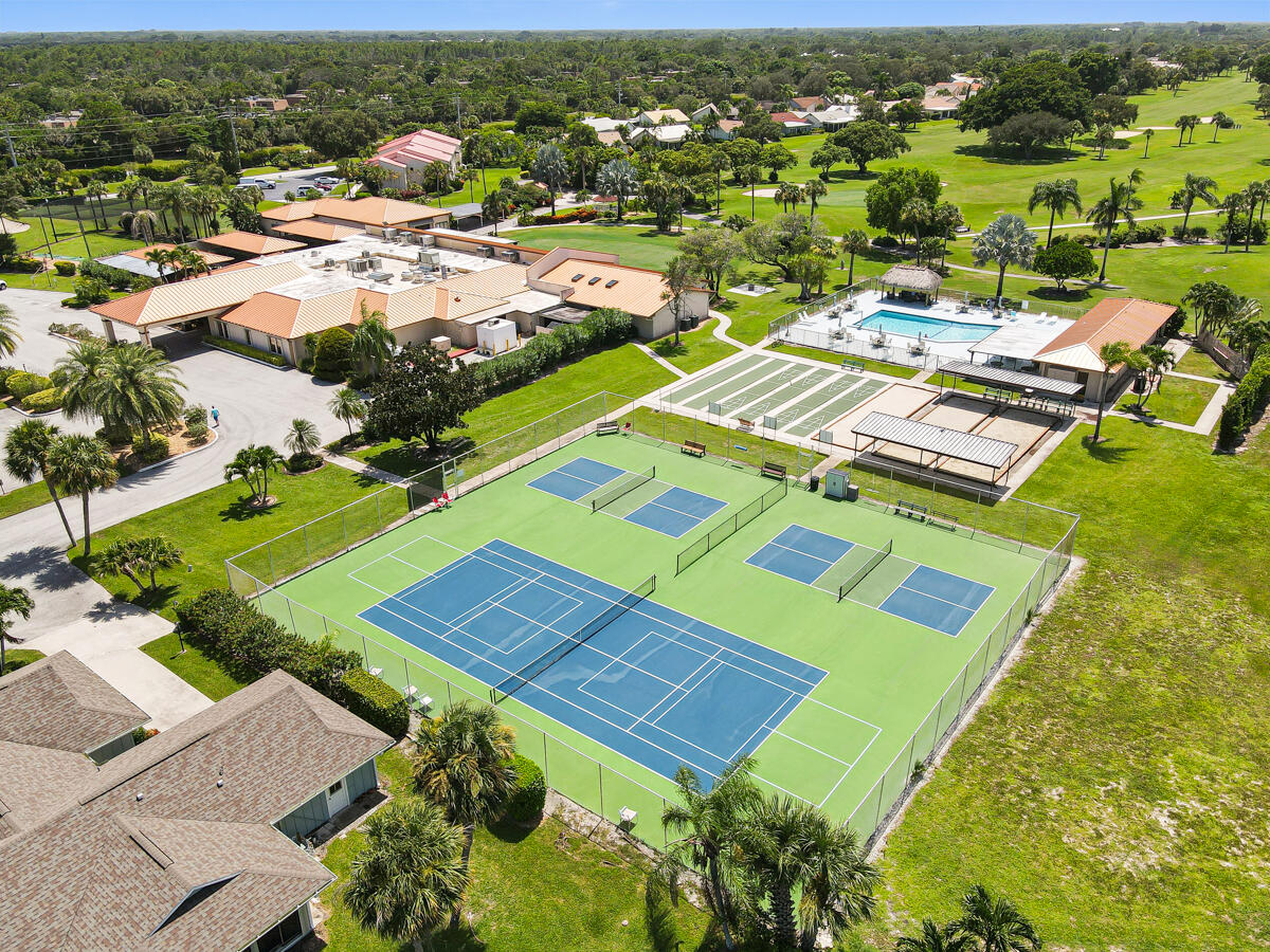 MILES GRANT CONDO - Residential