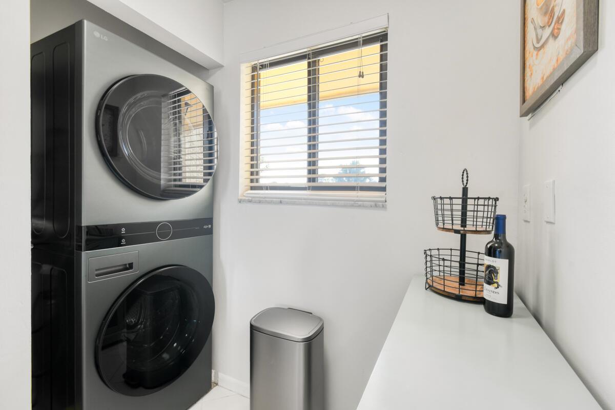 MILES GRANT CONDO - Residential