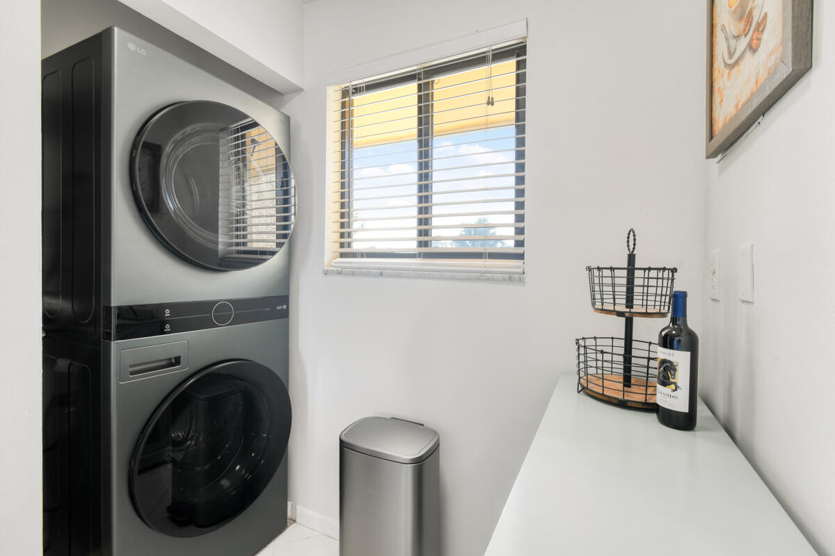 MILES GRANT CONDO - Residential