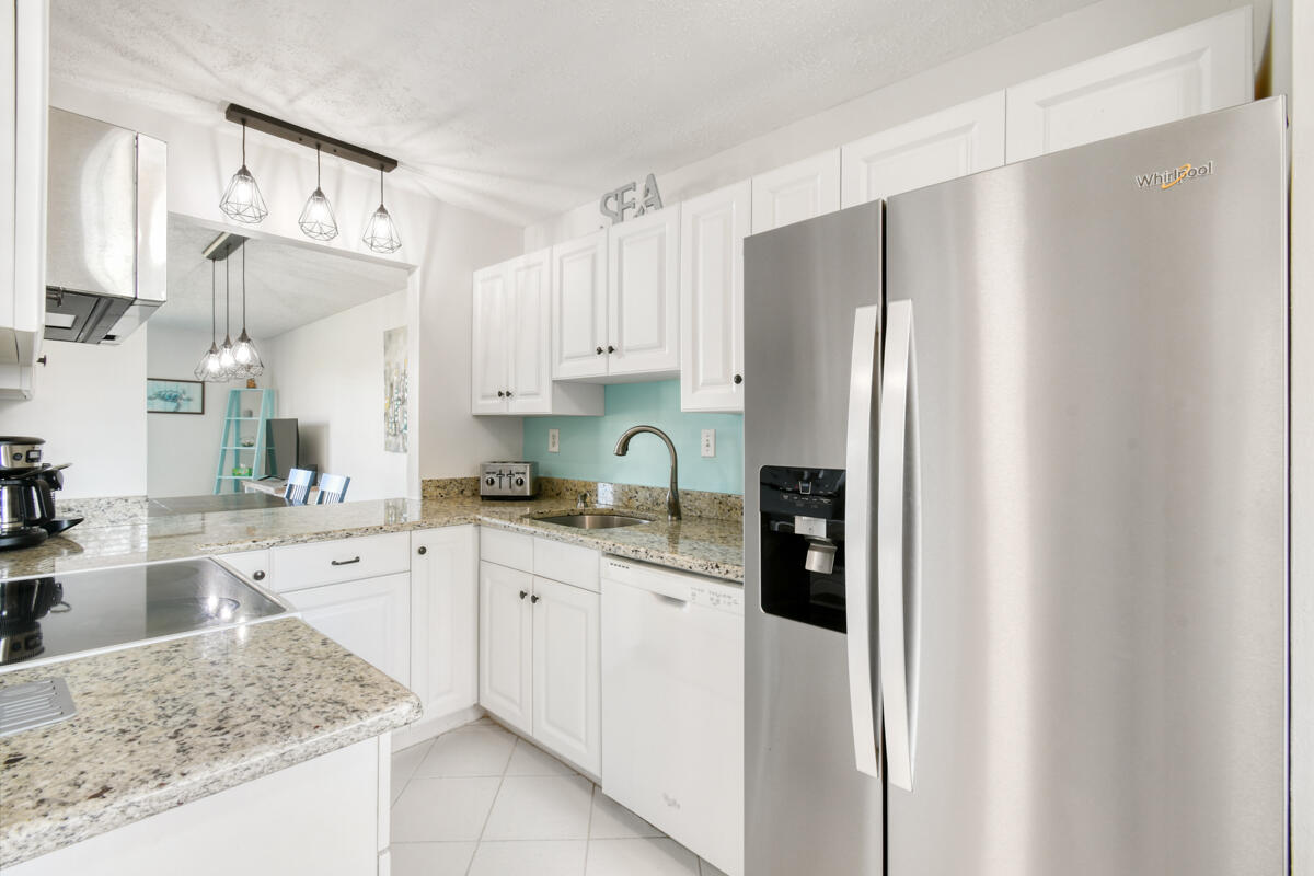 MILES GRANT CONDO - Residential