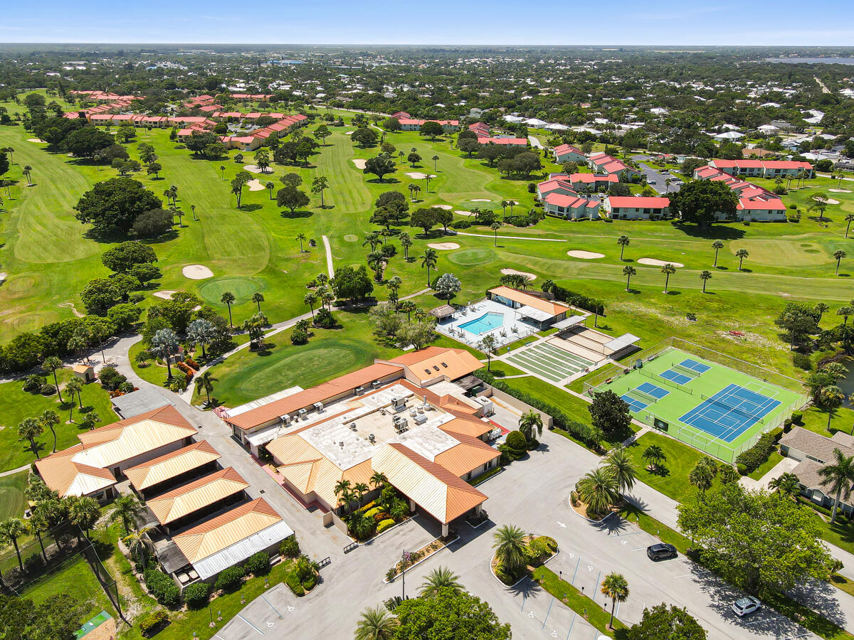 MILES GRANT CONDO - Residential