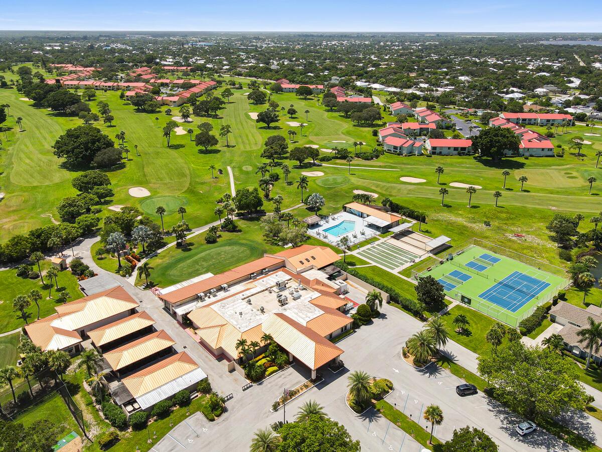 MILES GRANT CONDO - Residential