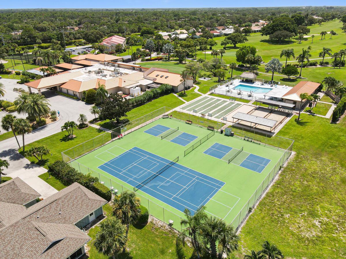 MILES GRANT CONDO - Residential