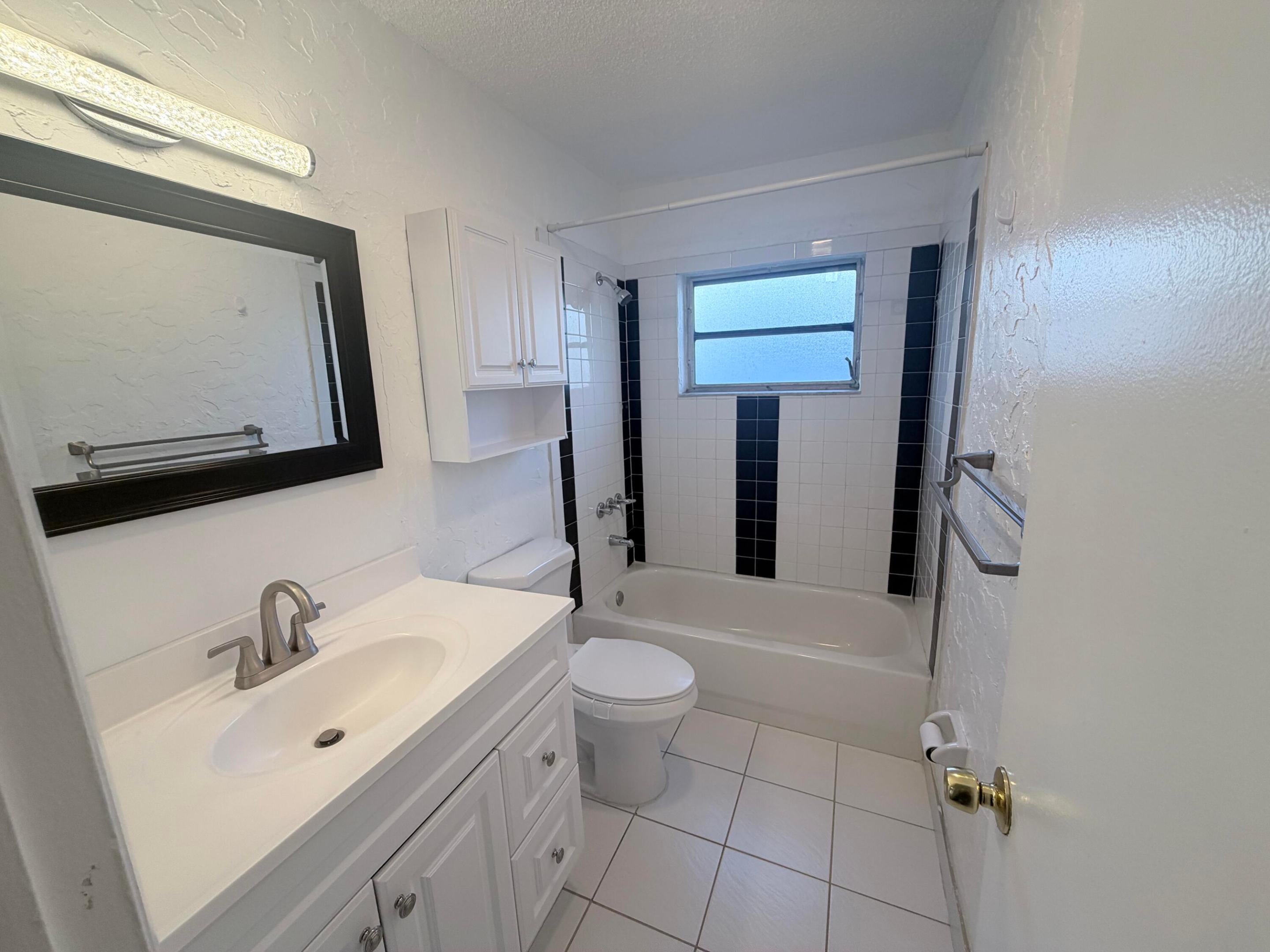 11260 NW 39th Street