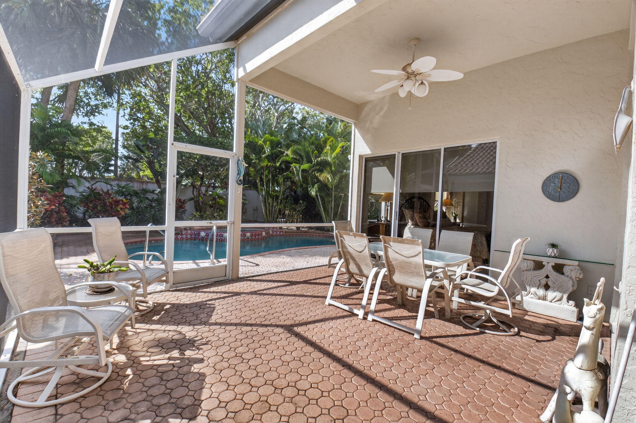 BANYANS - Residential