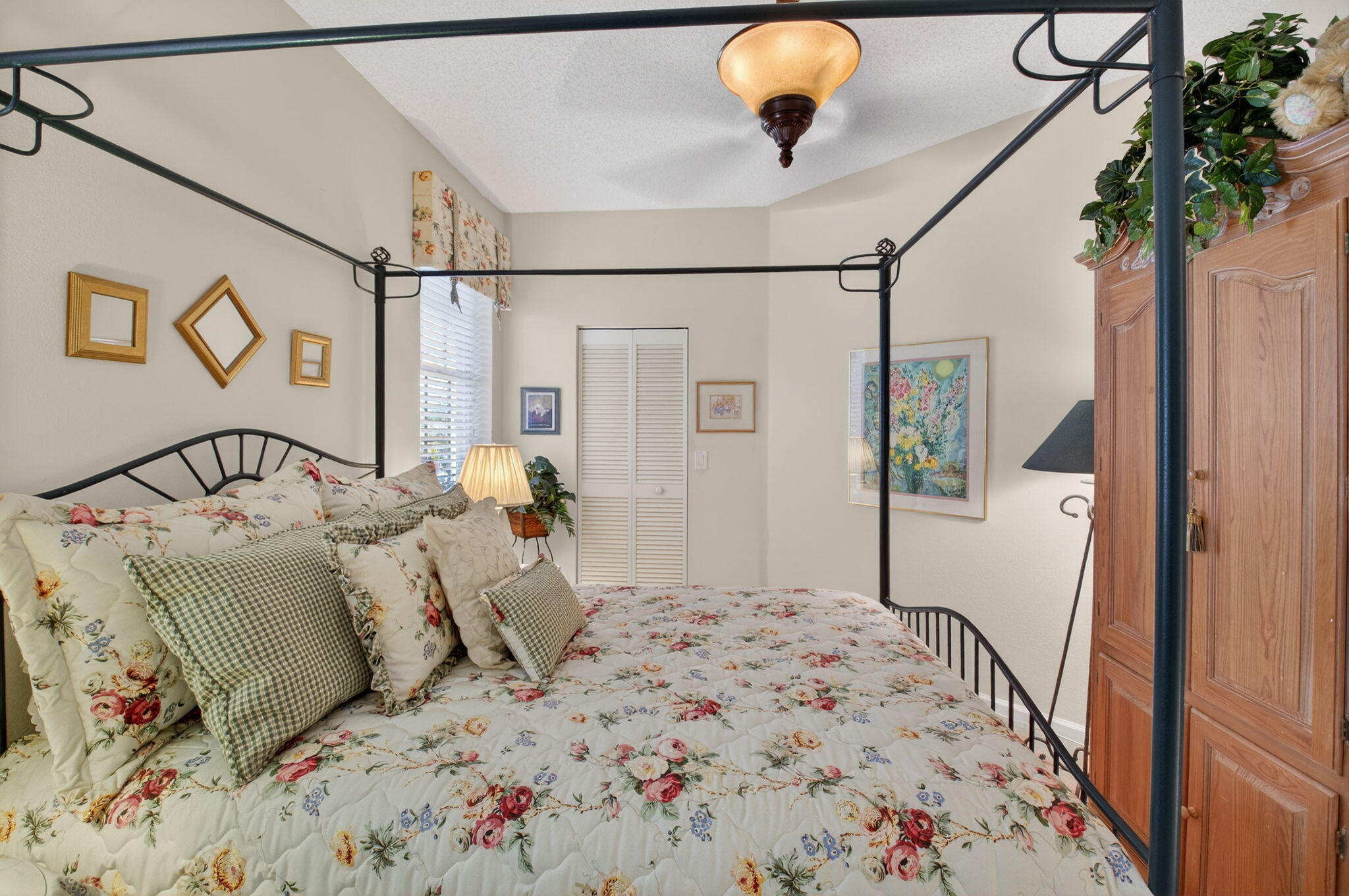 BANYANS - Residential