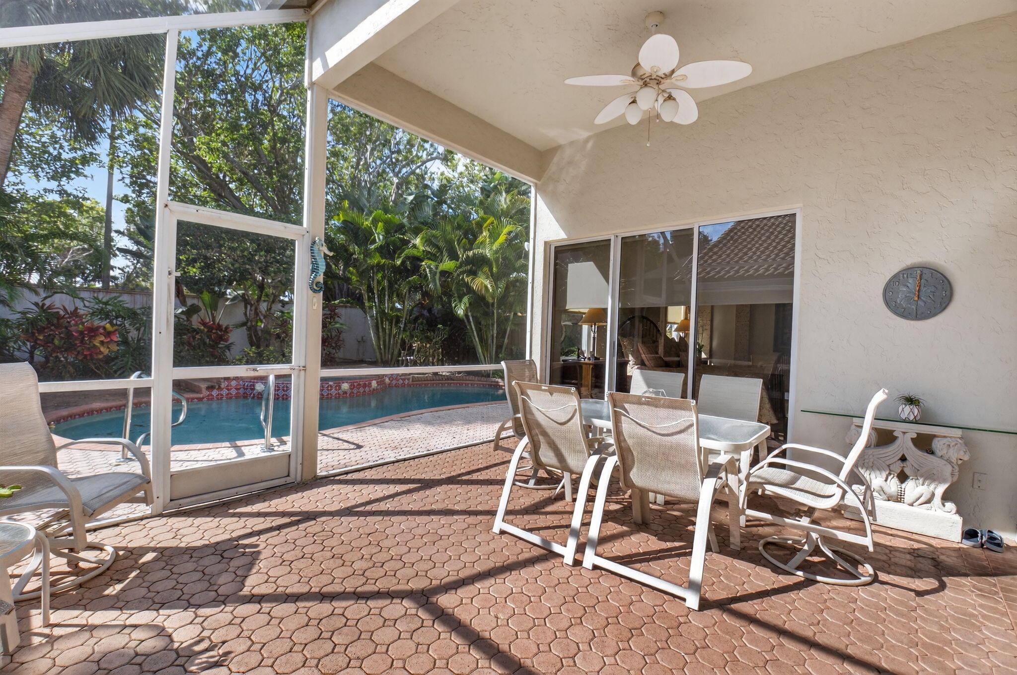 BANYANS - Residential