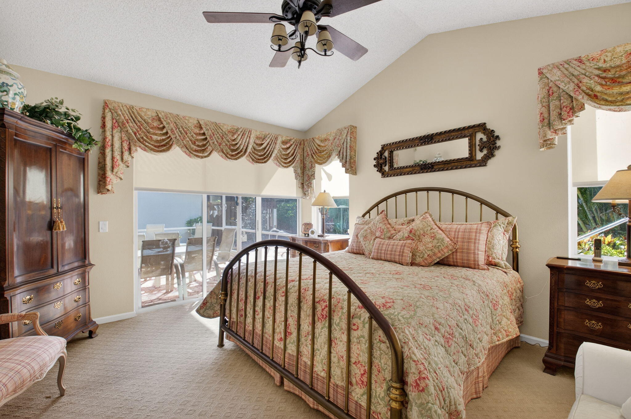 BANYANS - Residential