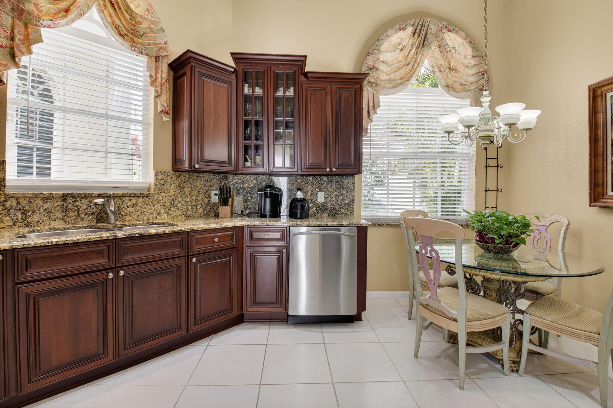 BANYANS - Residential