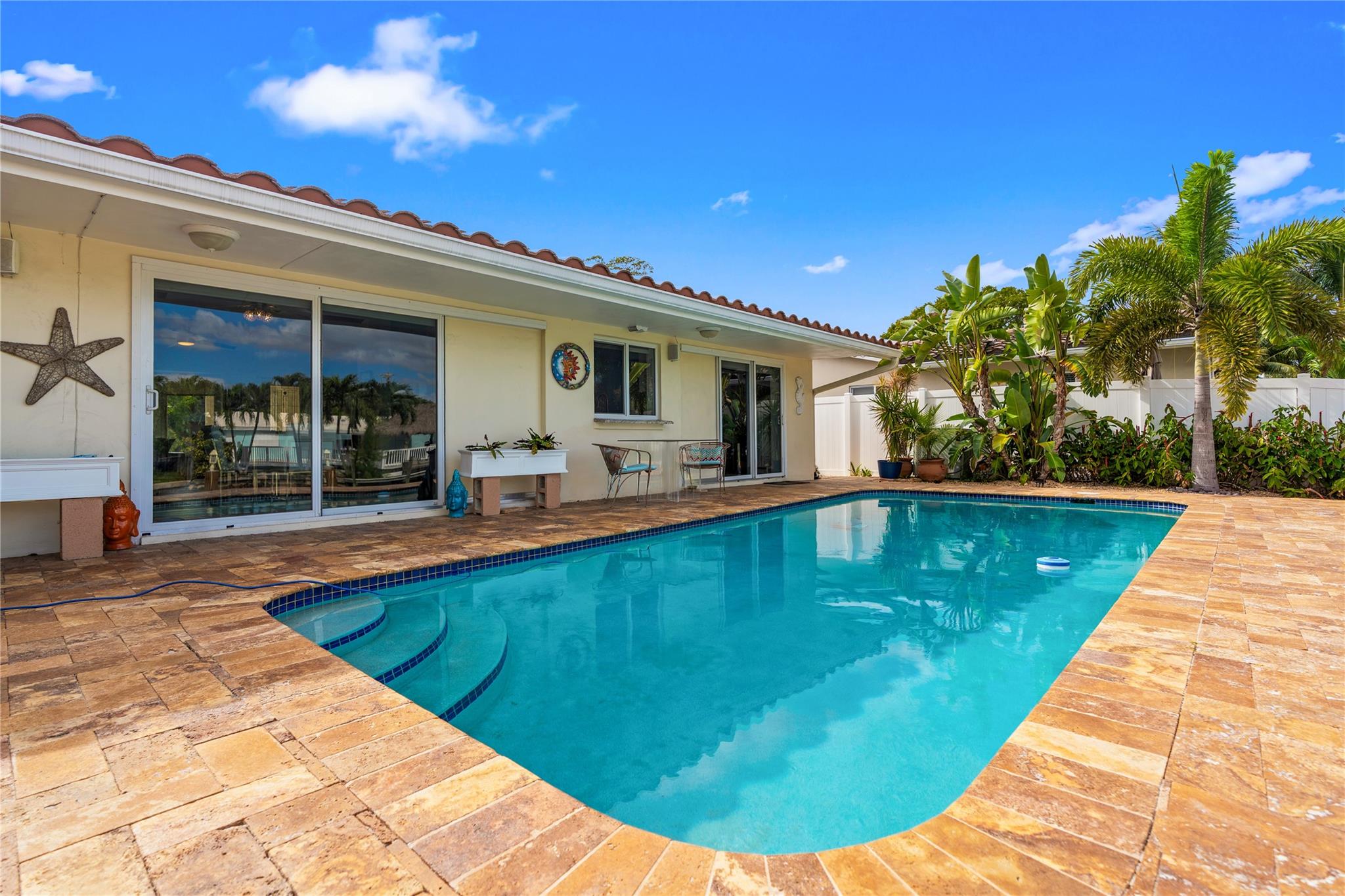 CORAL RIDGE ISLES 45-47 B - Residential