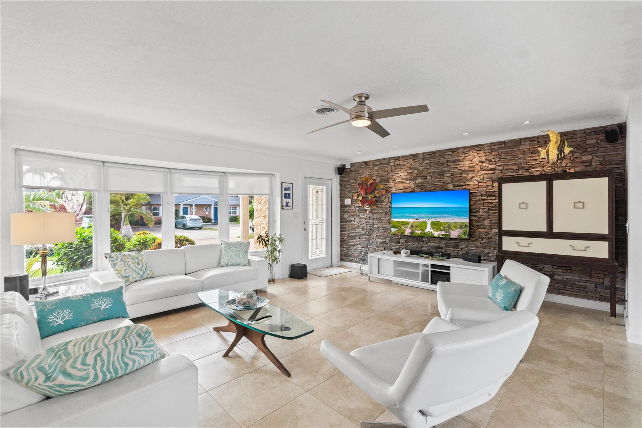 CORAL RIDGE ISLES 45-47 B - Residential