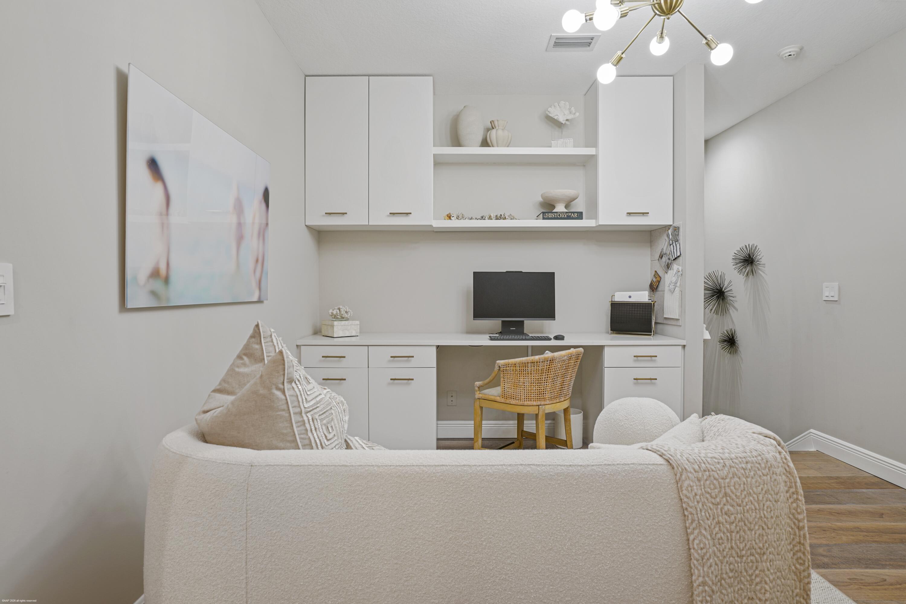 SOUTHAMPTON - Residential Lease