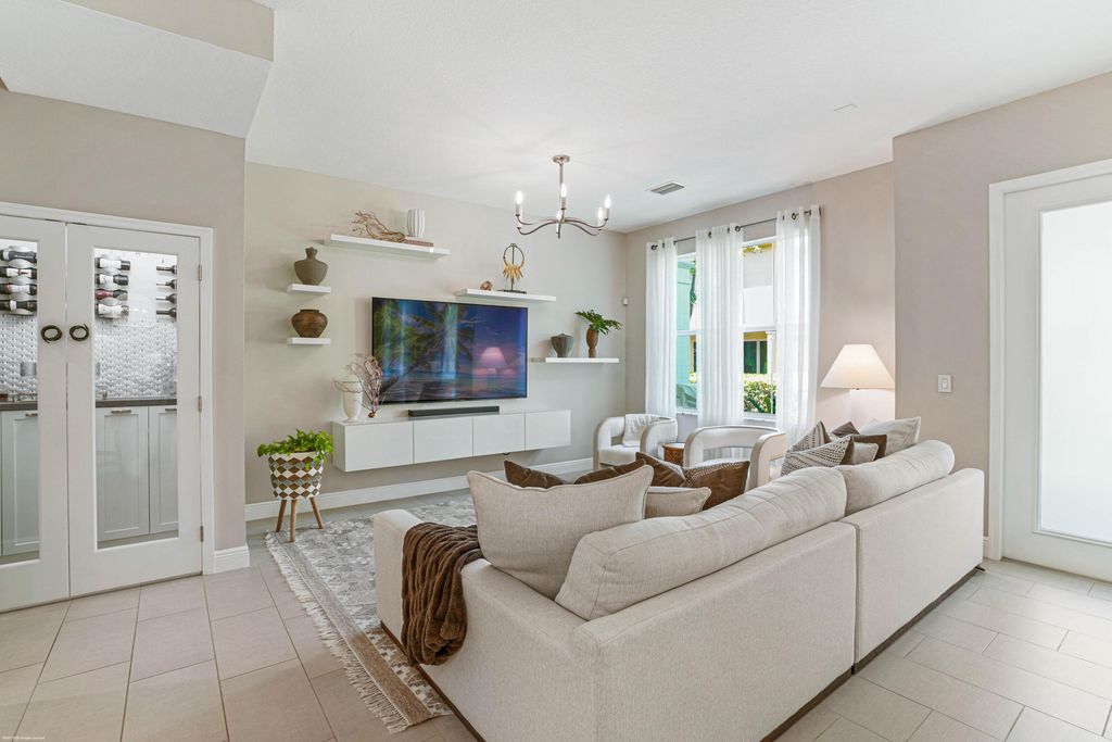 Photo of 3121 Yorkshire Lane, Palm Beach Gardens, FL 33418 (MLS # B26026177)