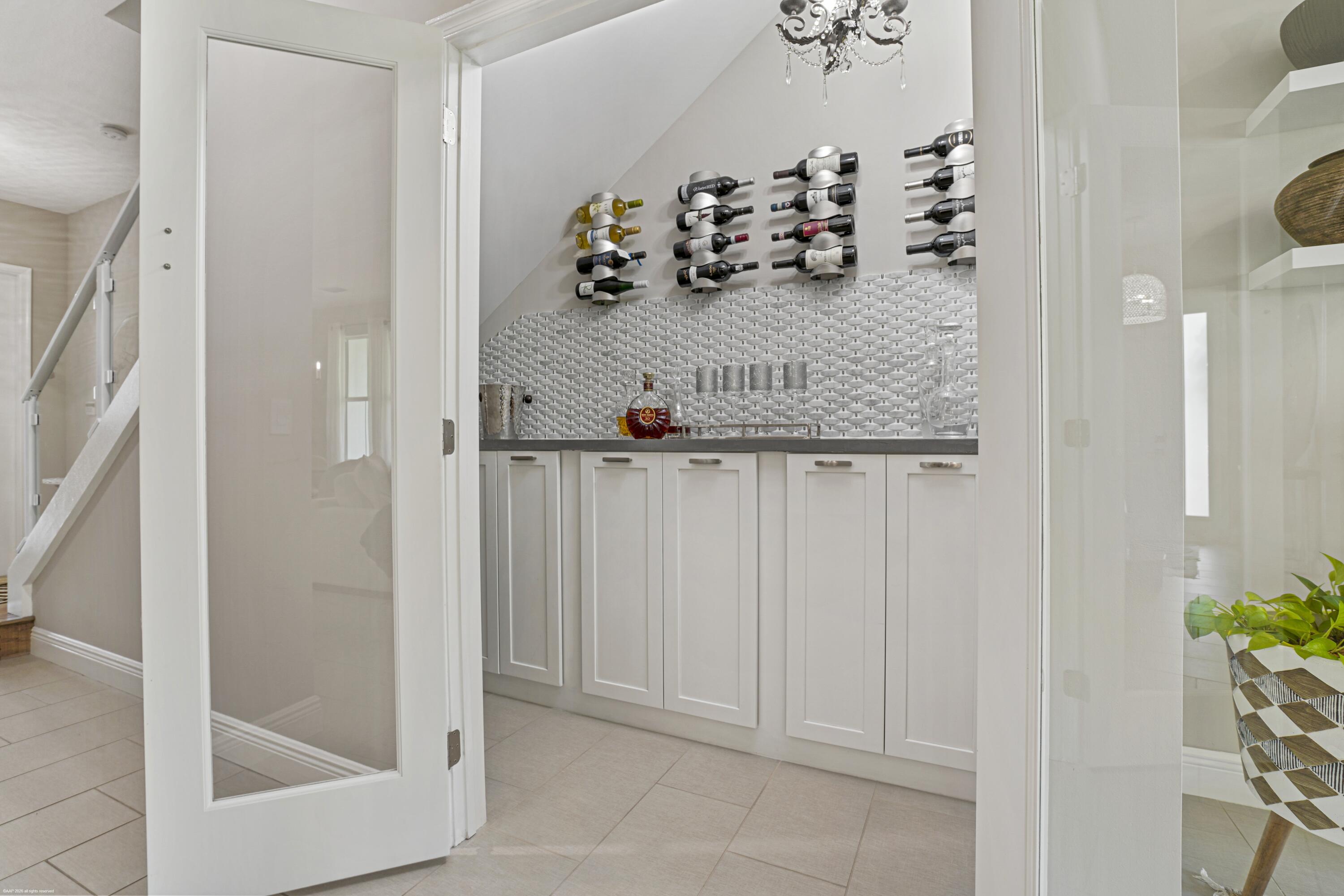 SOUTHAMPTON - Residential Lease