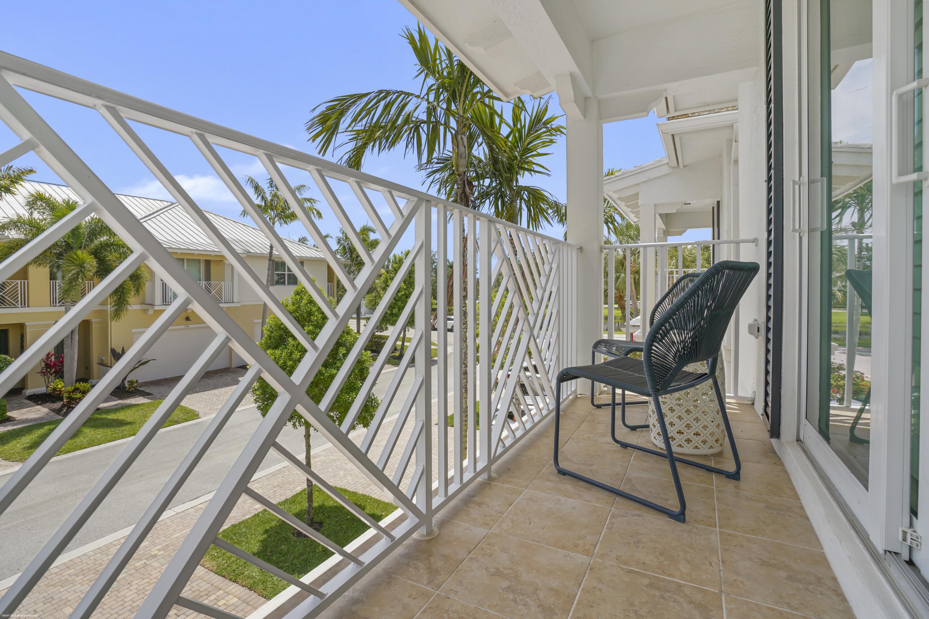 SOUTHAMPTON - Residential Lease