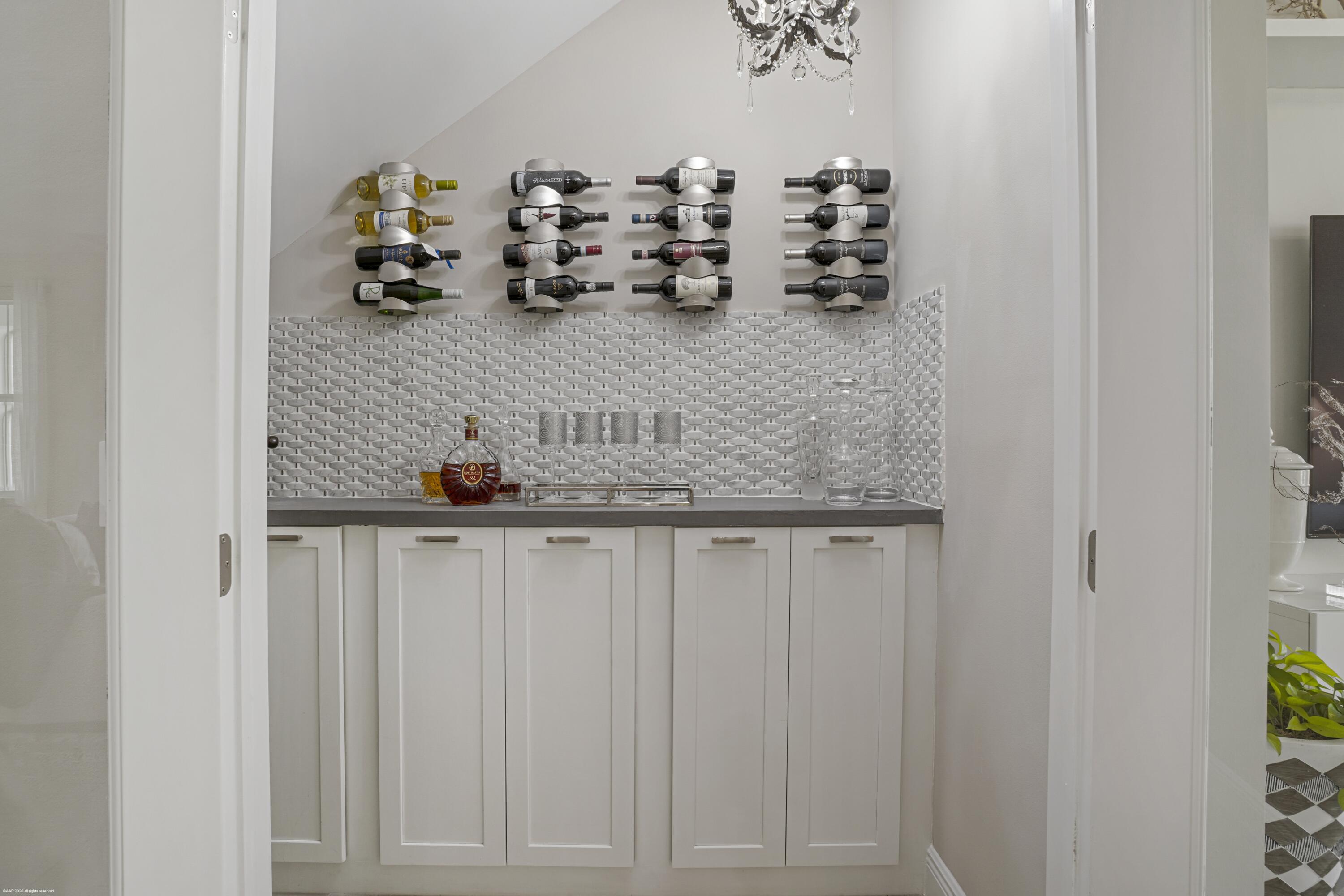 SOUTHAMPTON - Residential Lease