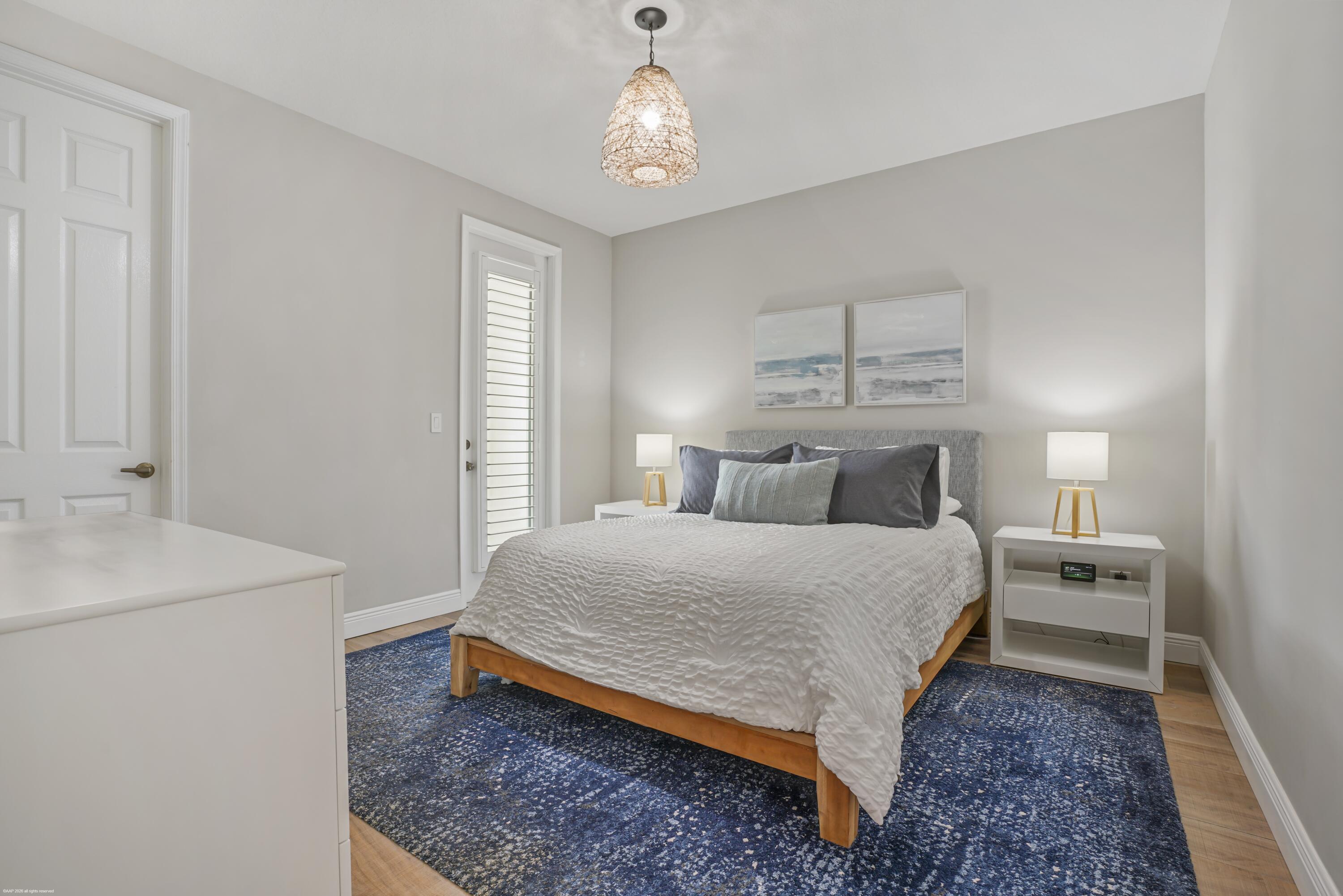 SOUTHAMPTON - Residential Lease