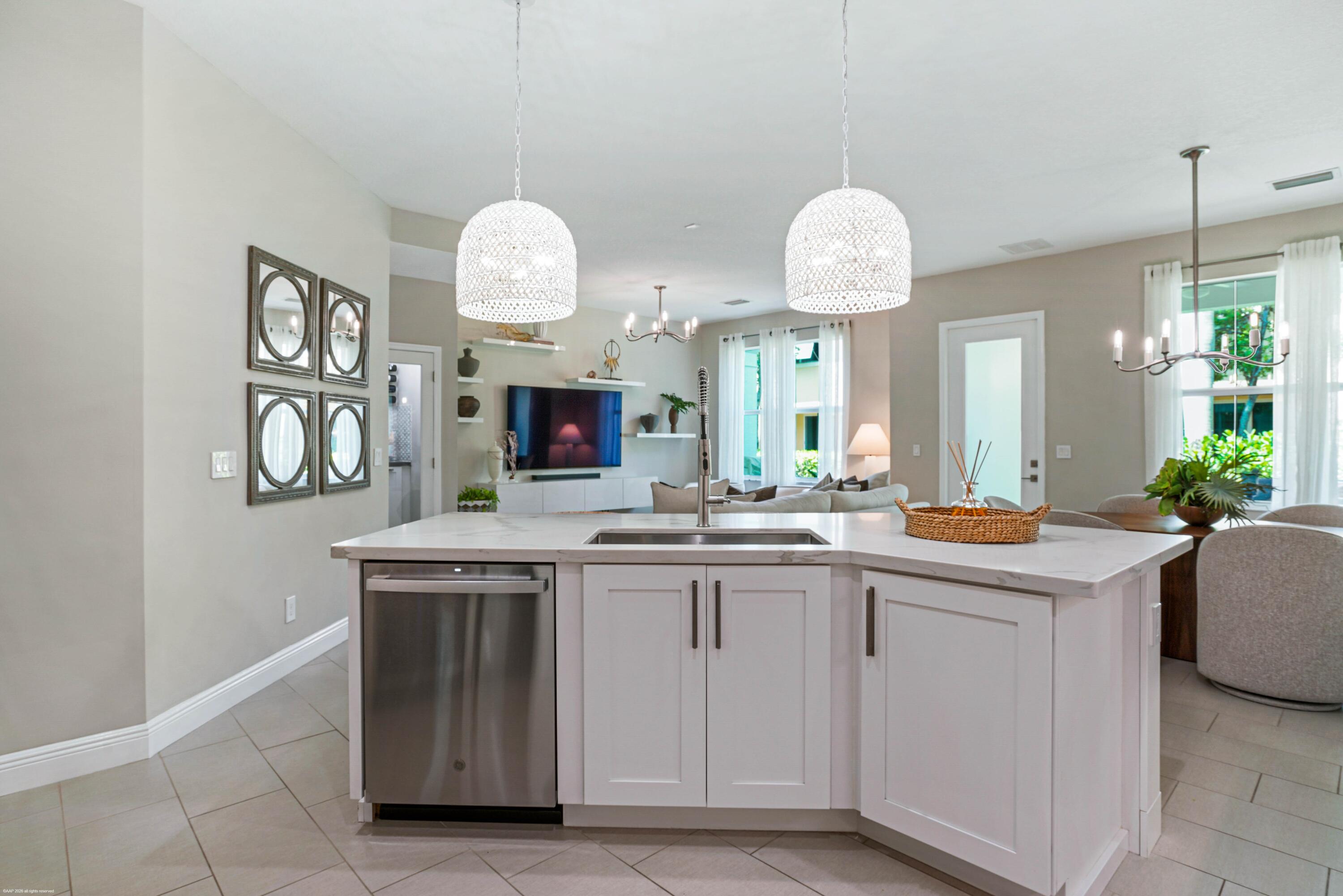 SOUTHAMPTON - Residential Lease