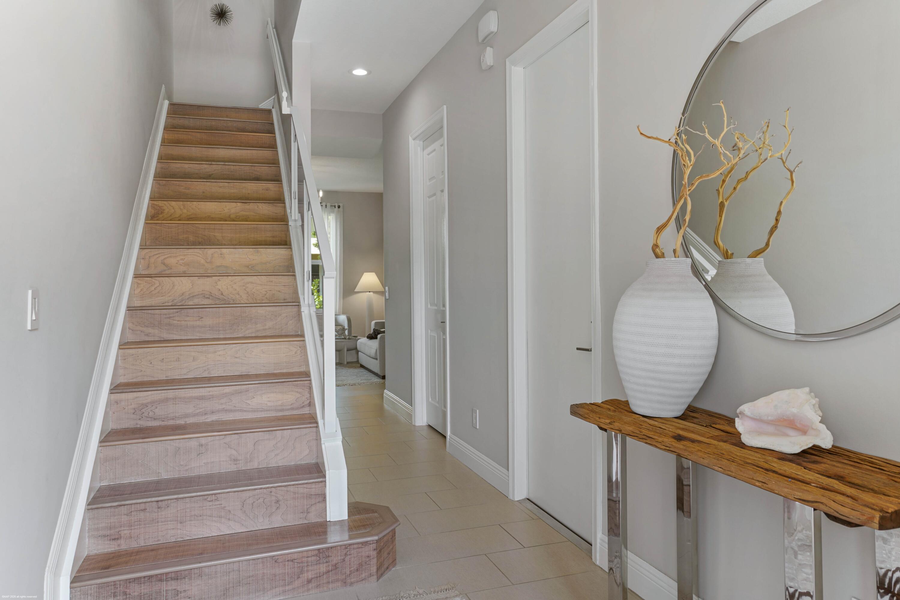 SOUTHAMPTON - Residential Lease