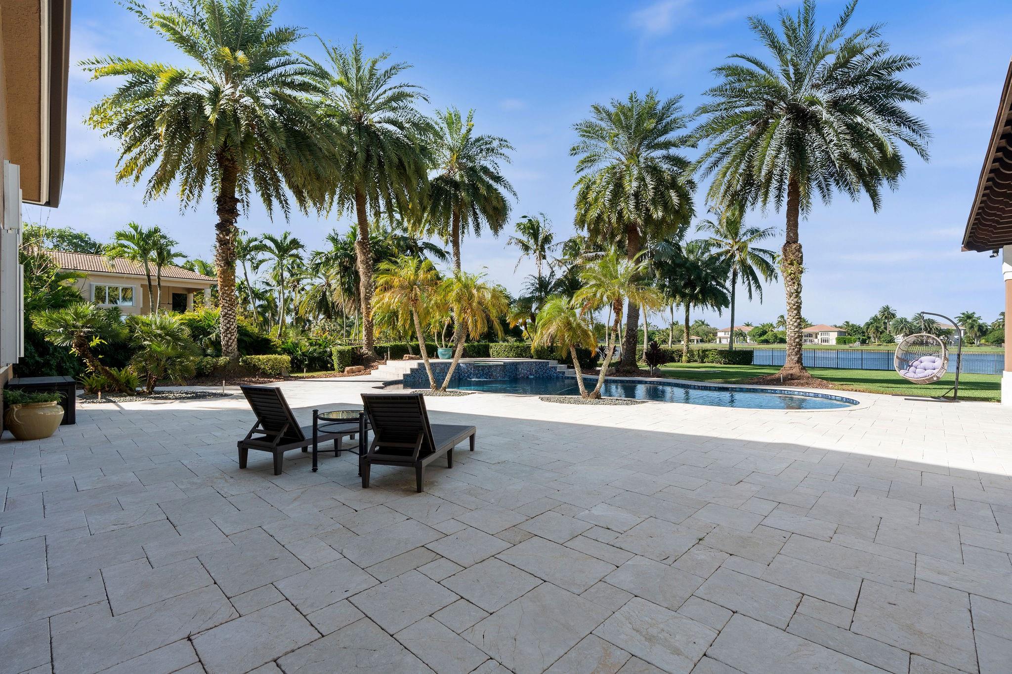 LONG LAKE RANCHES - Residential