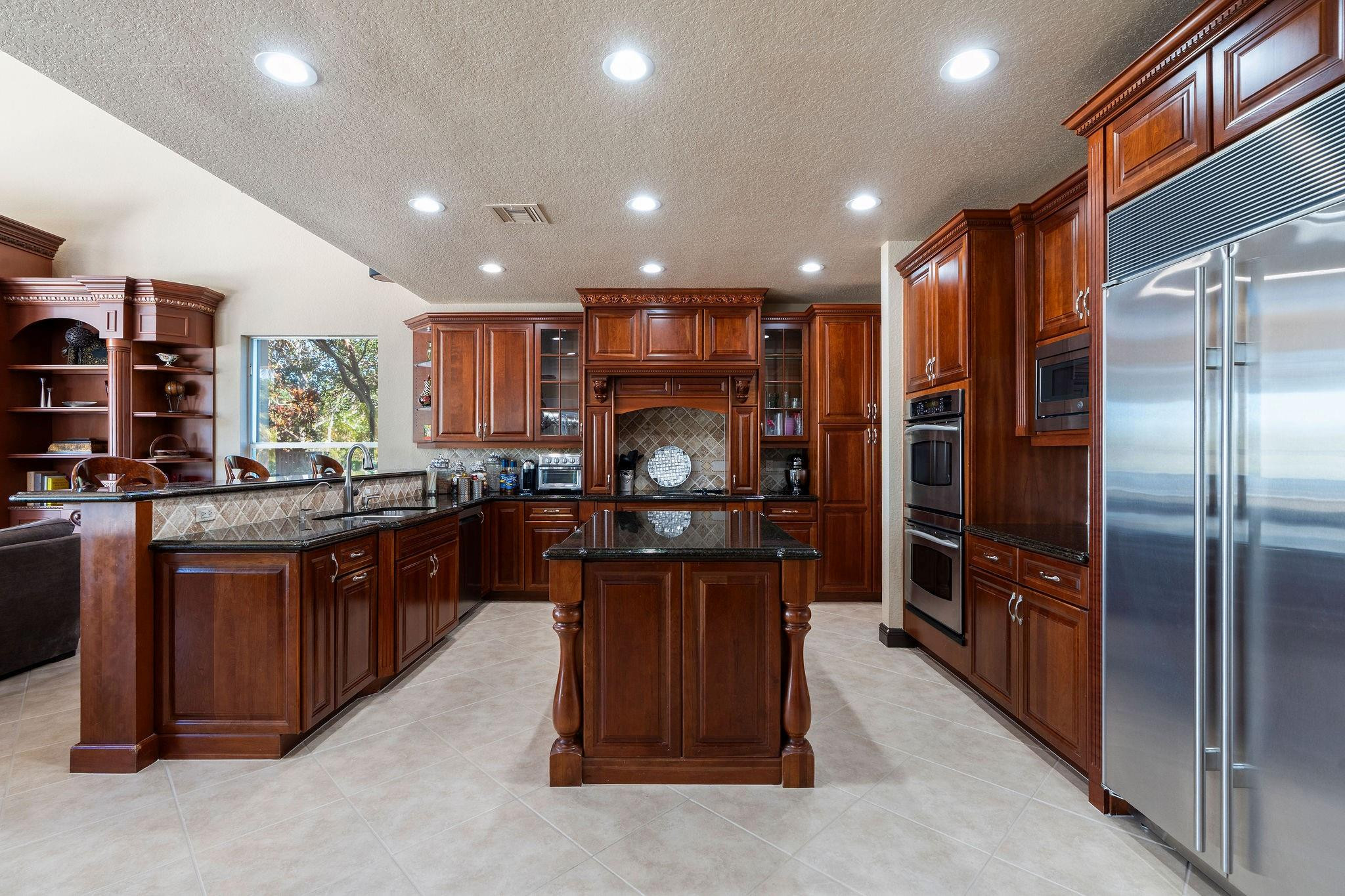 LONG LAKE RANCHES - Residential