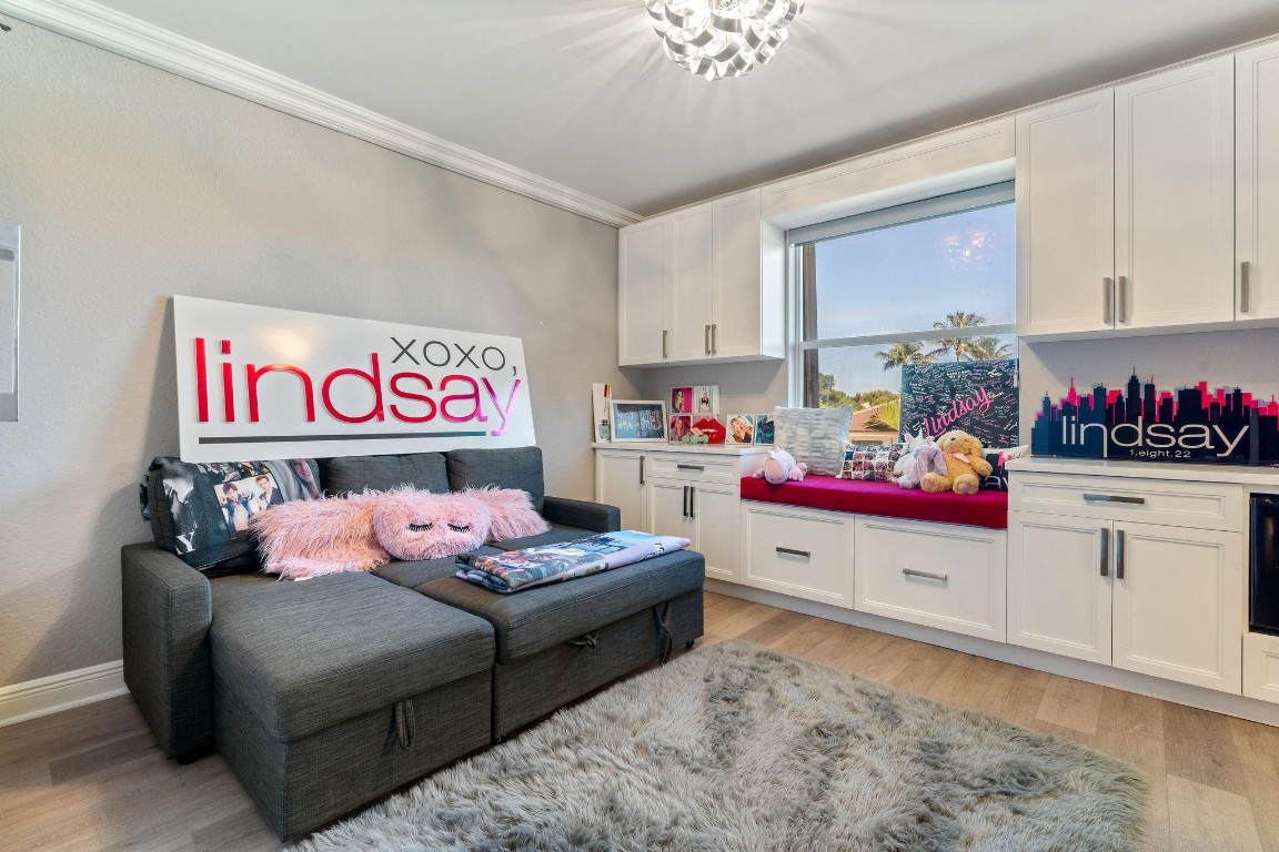 LONG LAKE RANCHES - Residential