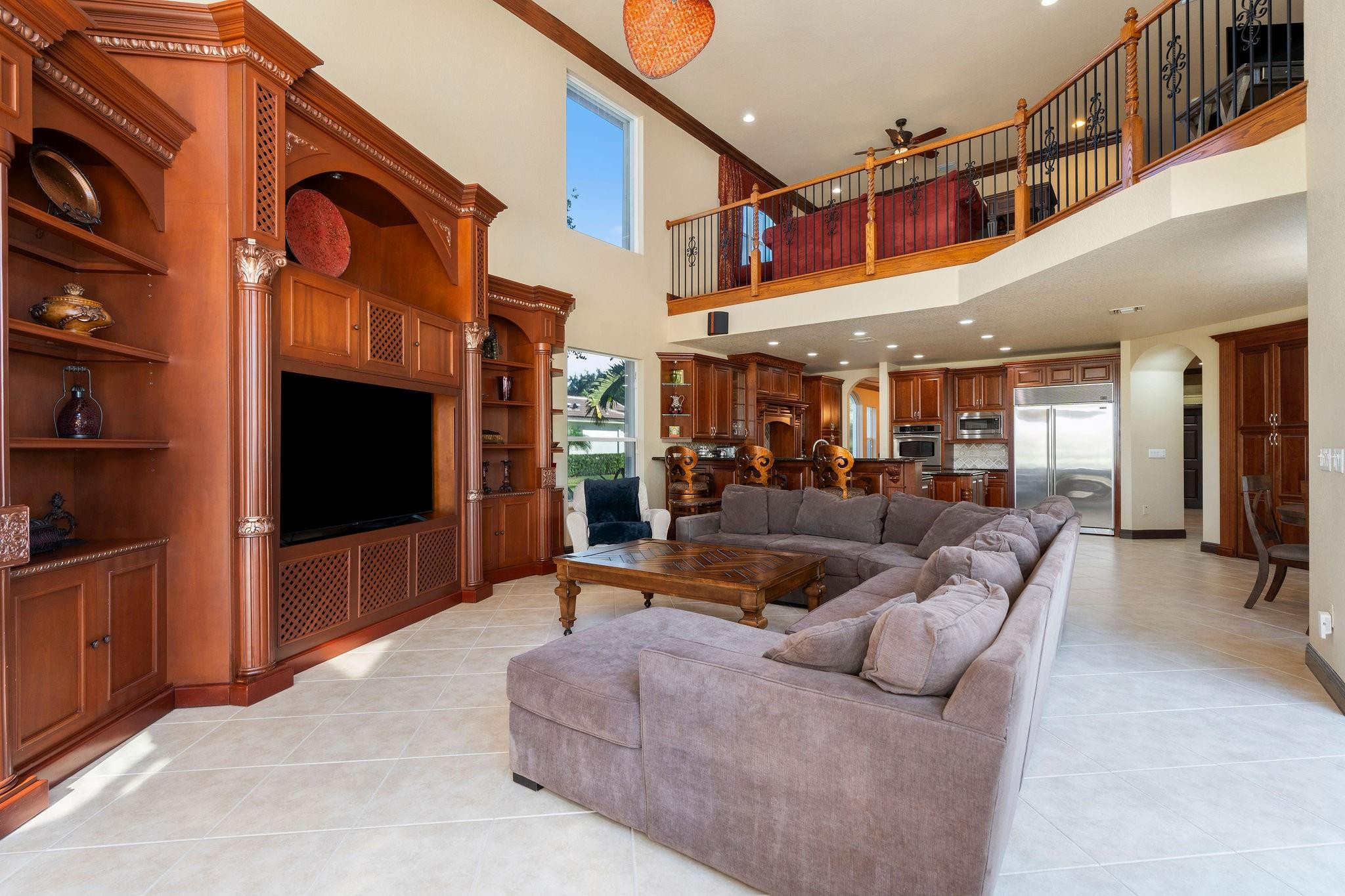 LONG LAKE RANCHES - Residential