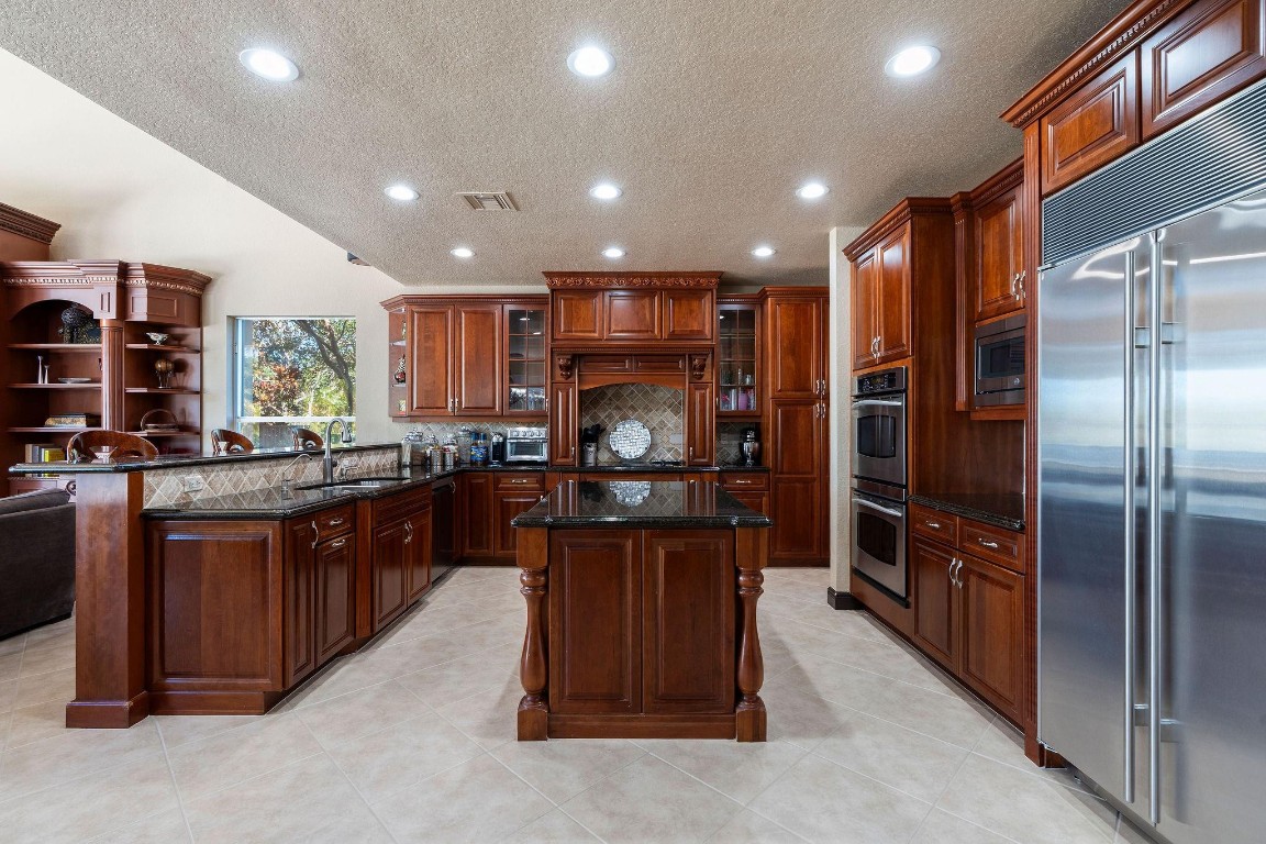 LONG LAKE RANCHES - Residential