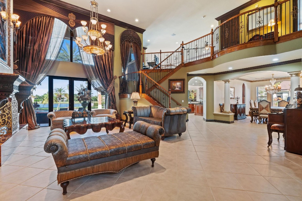 LONG LAKE RANCHES - Residential