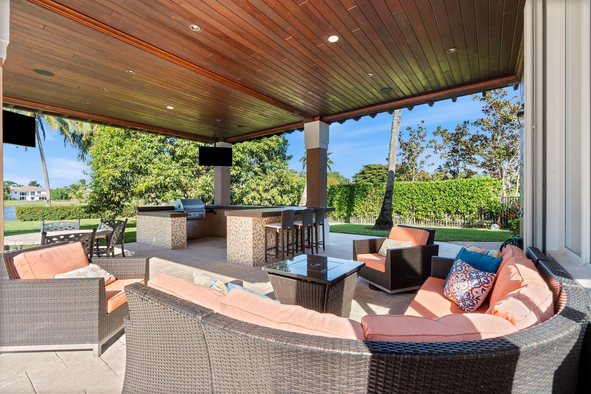 LONG LAKE RANCHES - Residential