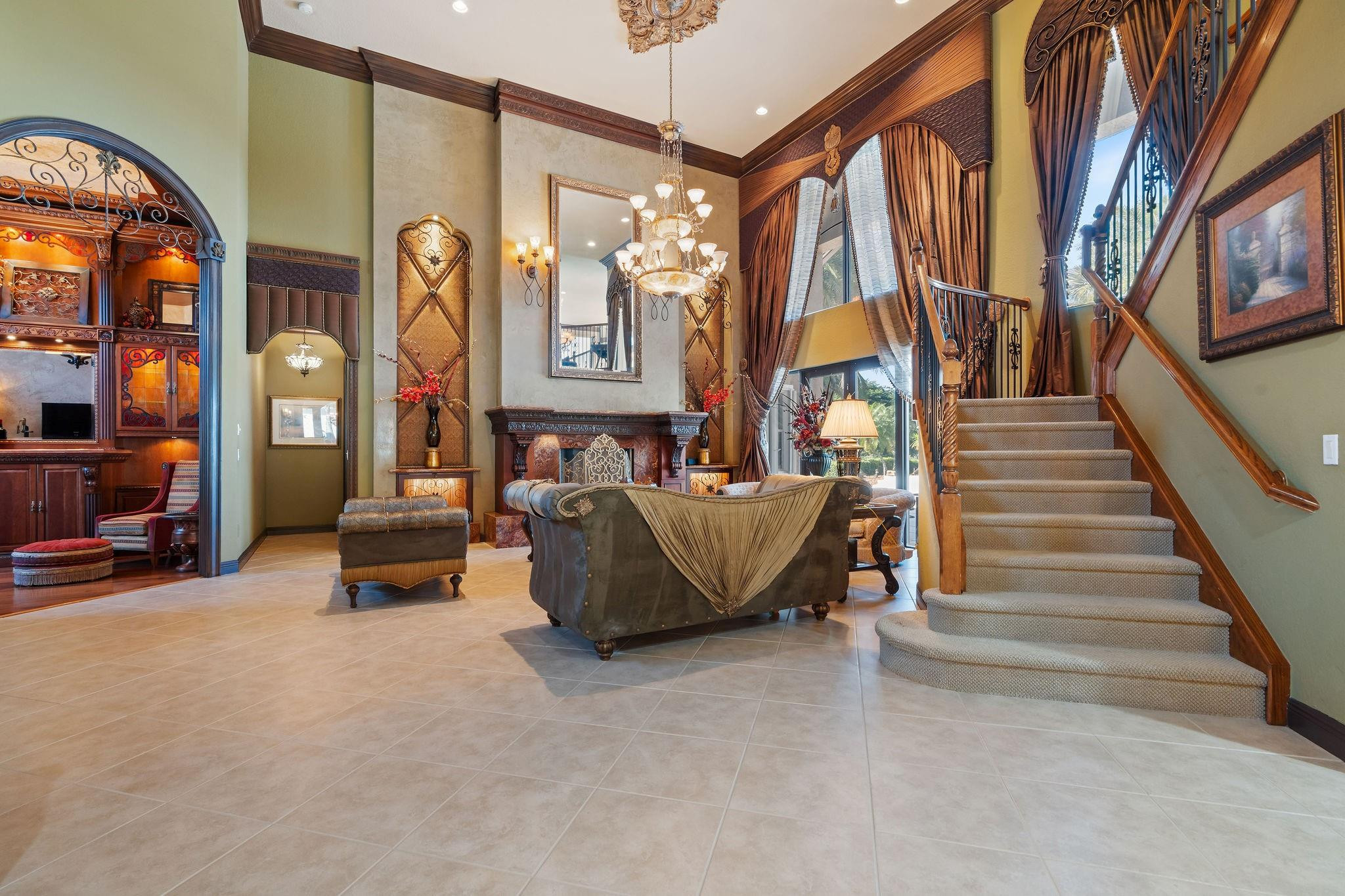 LONG LAKE RANCHES - Residential