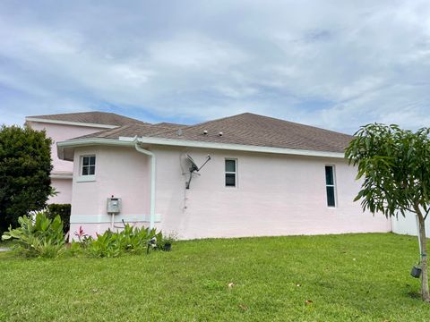 A home in Port St Lucie