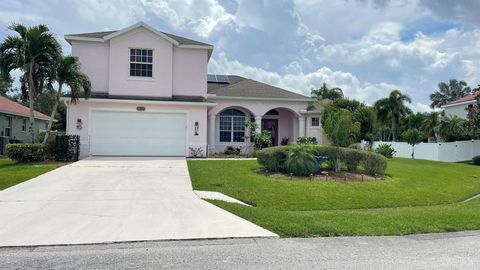 A home in Port St Lucie