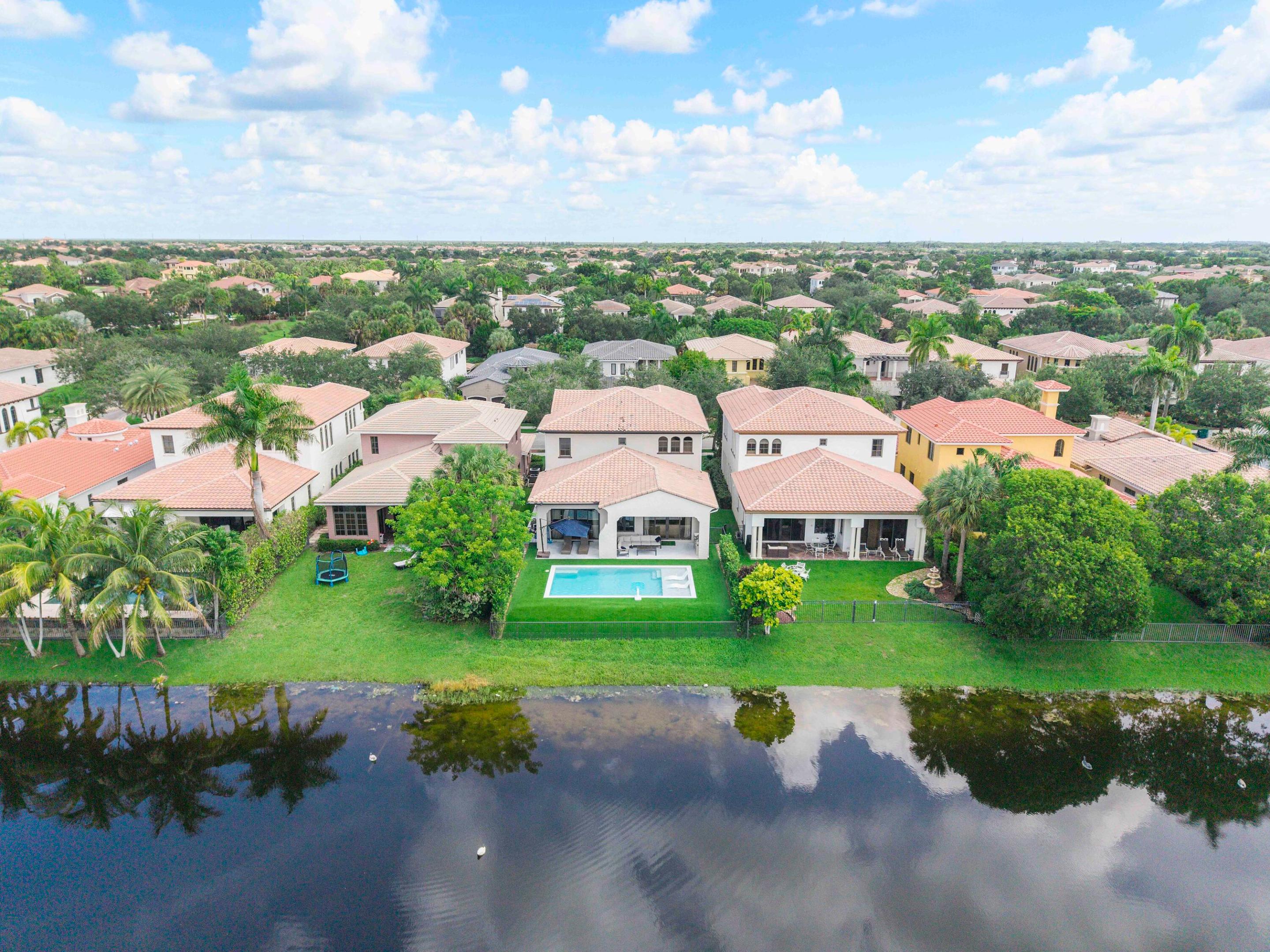 9594 Ginger Court