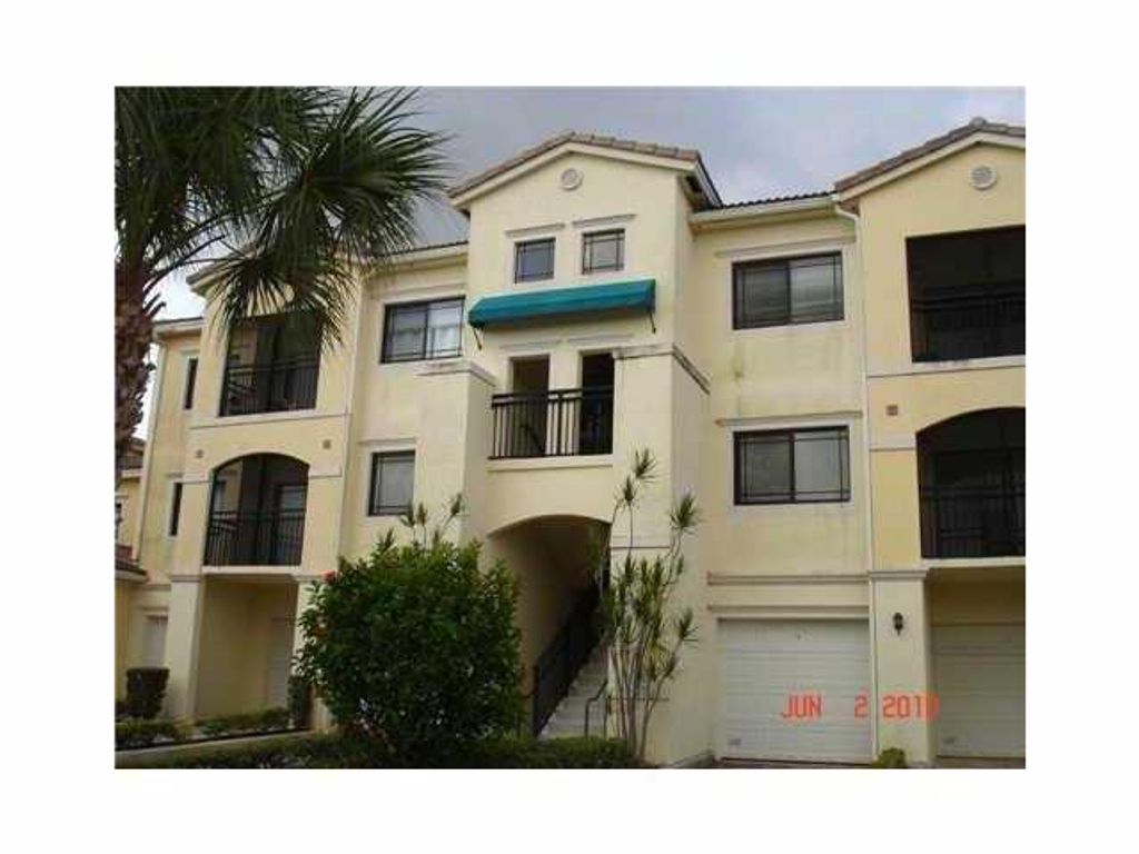 Photo of 2814 Grande Parkway #201, Palm Beach Gardens, FL 33410 (MLS # R10936350)