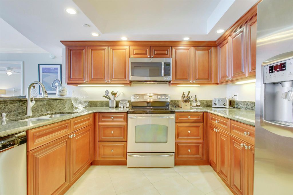 Photo of 3000 N Ocean Drive #23d, Riviera Beach, FL 33404 (MLS # R10984410)