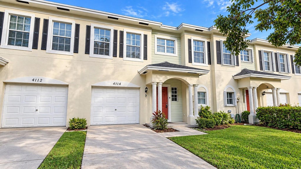 Photo of 4114 EMERALD Vista, Lake Worth, FL 33461 (MLS # B26073605)