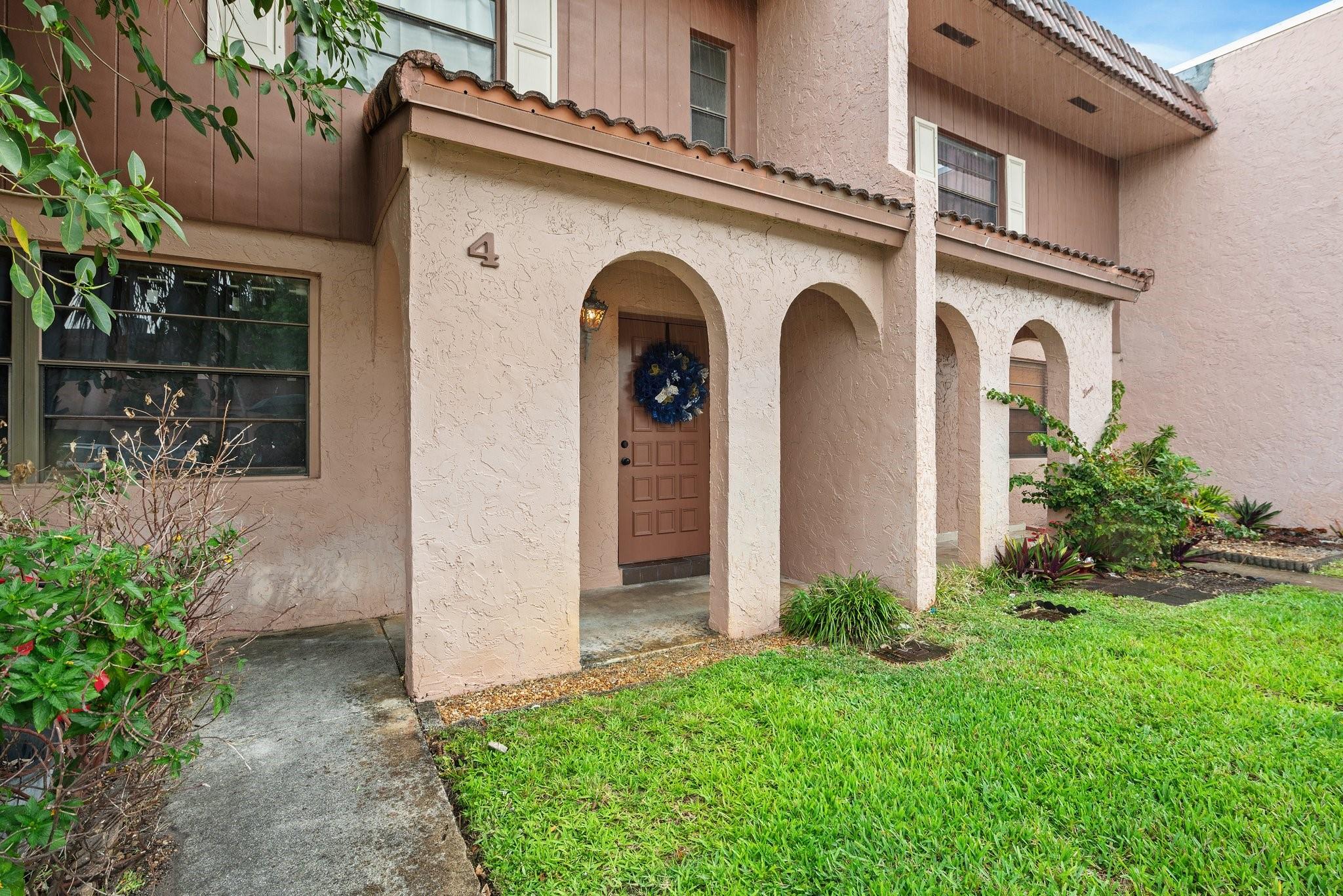 4 Matador Ln 4