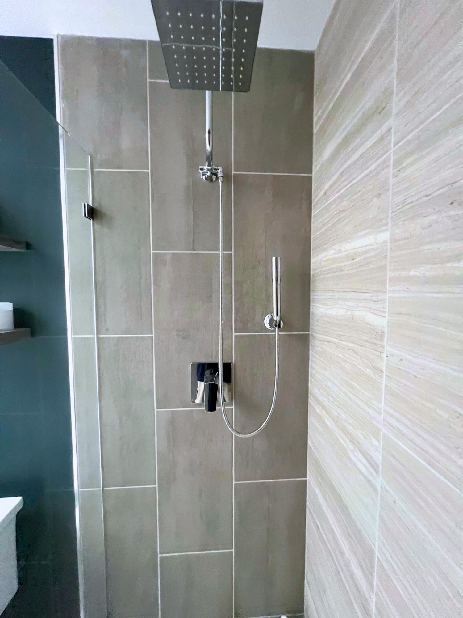 OAKS-SUNTERRACE 1 - Residential