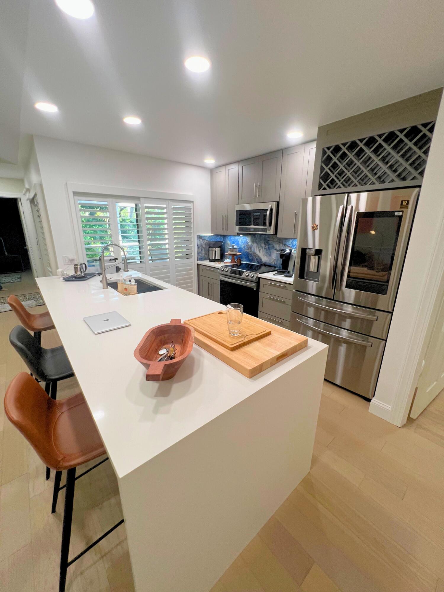 OAKS-SUNTERRACE 1 - Residential