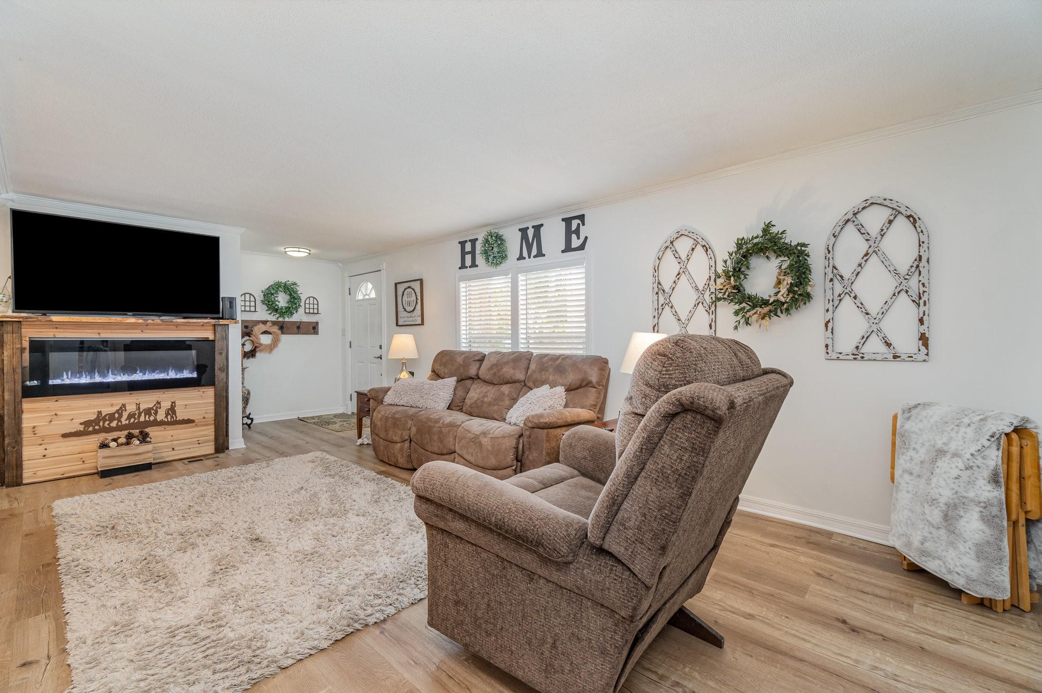 1300 Riverview Dr