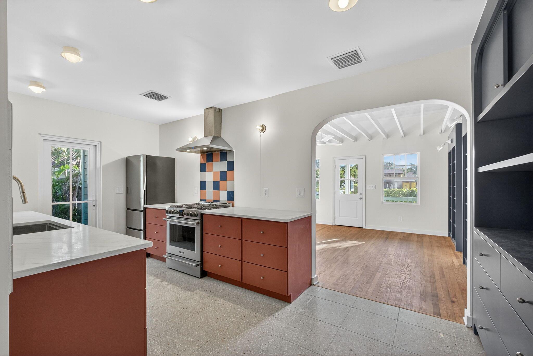 LAKE WORTH TOWN OF - Residential