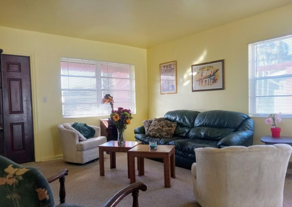 Palm Spgs Village 01 - Residential